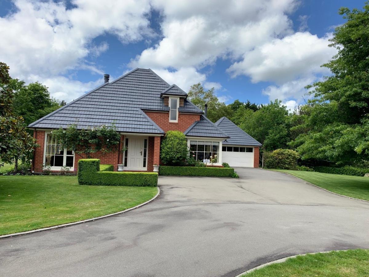 Pin Oaks Luxury Bed & Breakfast Palmerston North Zewnętrze zdjęcie