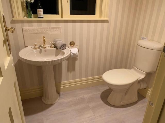 Pin Oaks Luxury Bed & Breakfast Palmerston North Zewnętrze zdjęcie